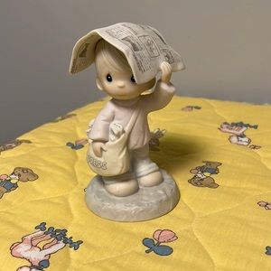 Precious Moments “Sending You Showers of Blessing”